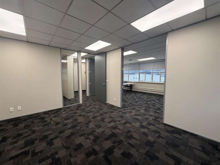 Suite 1. Level 2, 29 Waterloo Road Lower Hutt_4