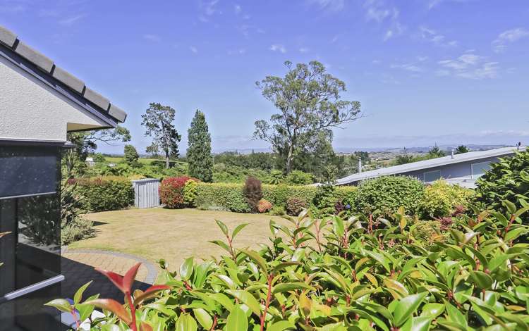 24 Brackenburn Drive Ohauiti_17