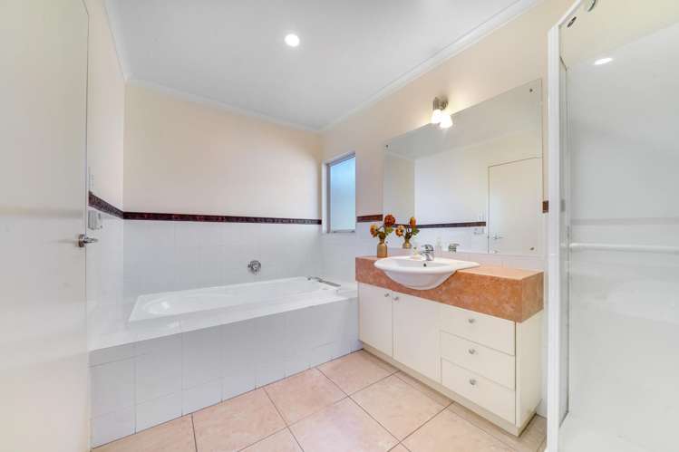 16 John Rymer Place Kohimarama_16