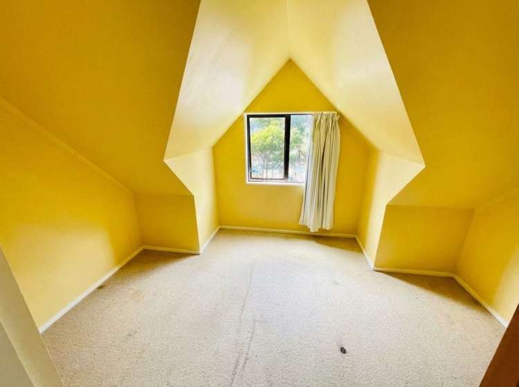 3 Hastings Grove Wainuiomata_17