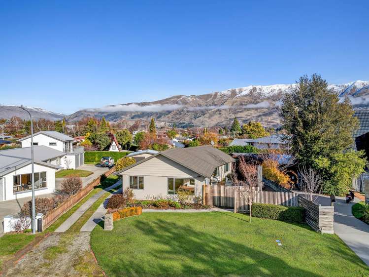 29 Hunter Crescent Wanaka_1