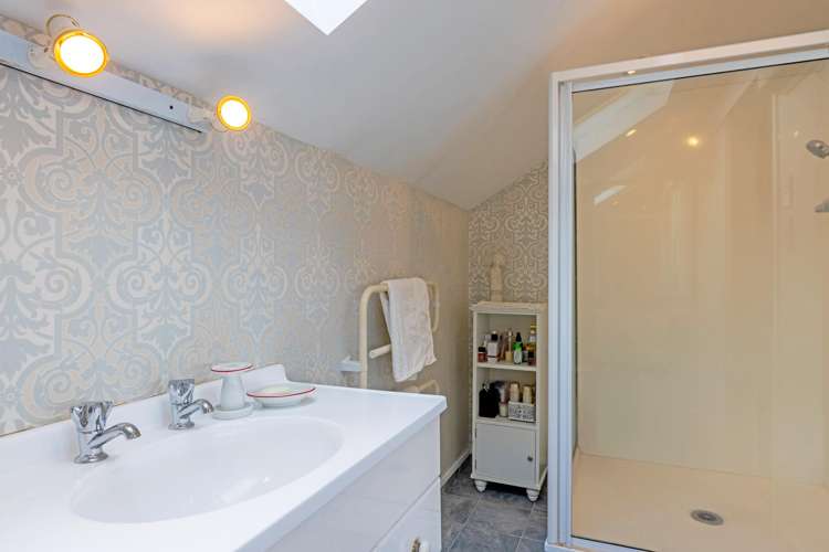 70 Joy Street Shirley_14