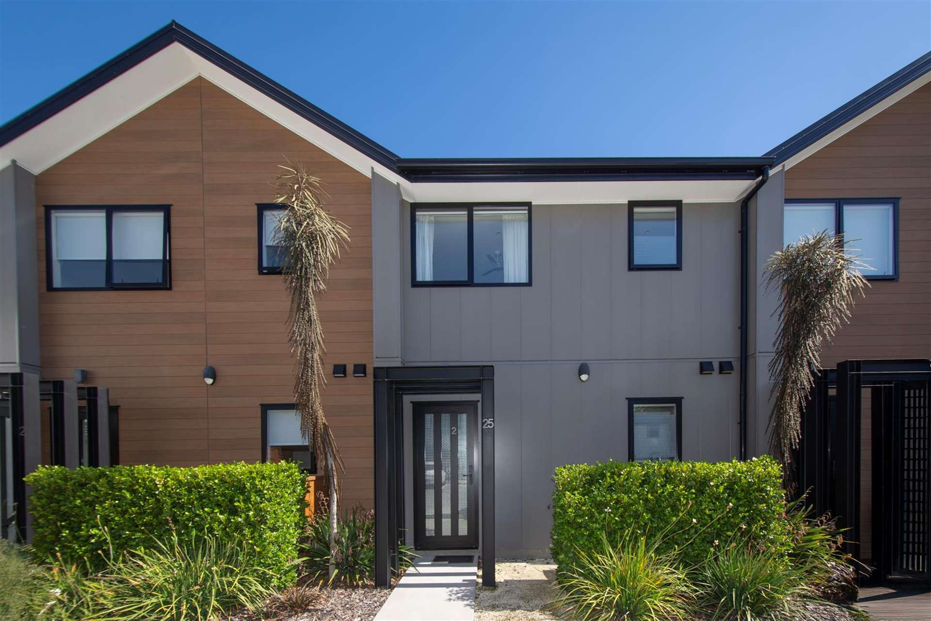 2/25 Hargest Crescent Sydenham_0