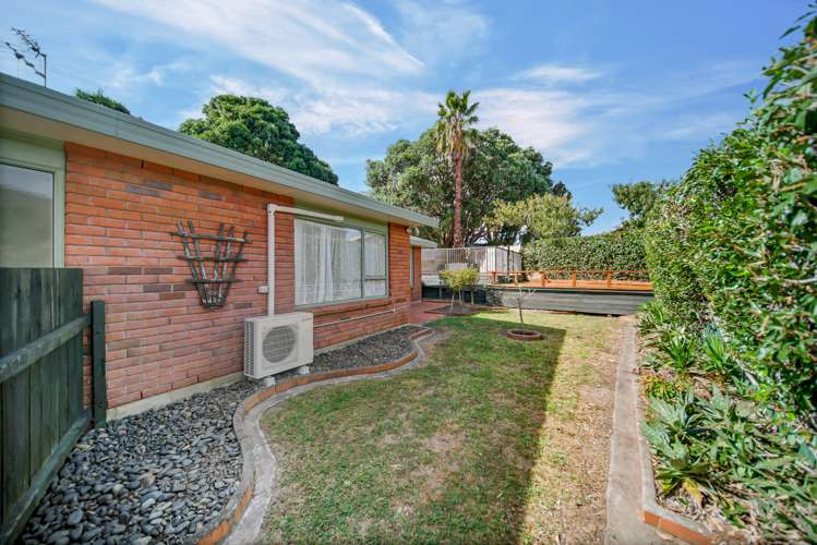 10 Settlers Cove Manurewa_14
