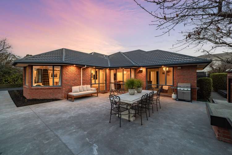 32 Hussey Road Harewood_17