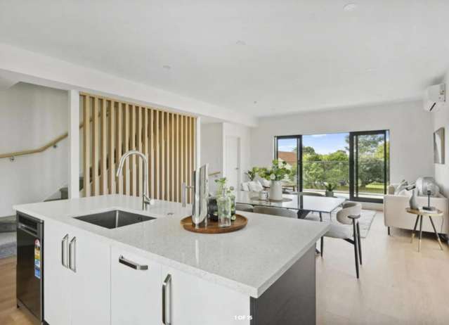 4/21 Erima Avenue Pt England_1