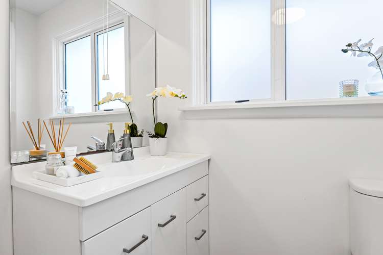 863 Ferry Road Woolston_13