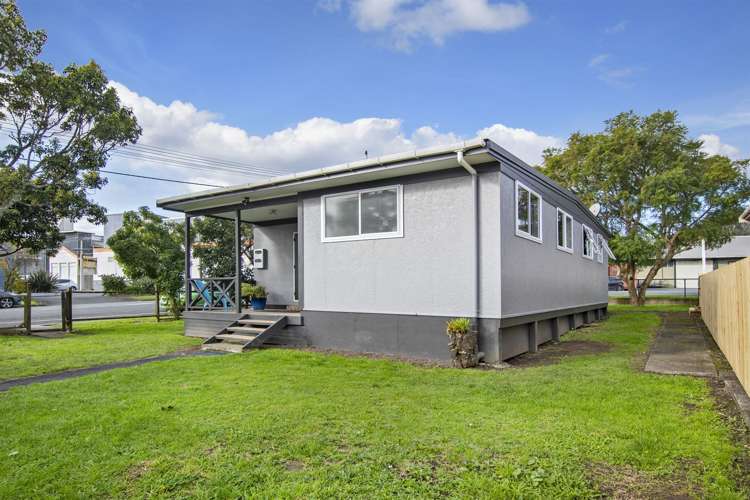 1 Park Street Hikurangi_8