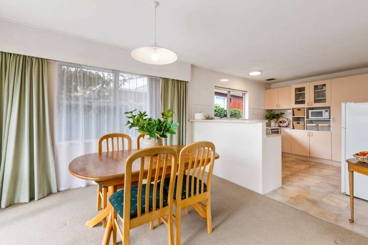 23 Tupaki Place Pakuranga Heights_13