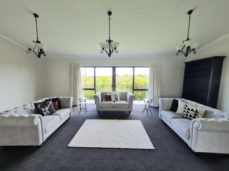 179 Coulson Road Paroa_8