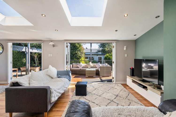 95 Alberton Avenue Mount Albert_7