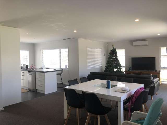 Welcome home - Golden Sands Drive