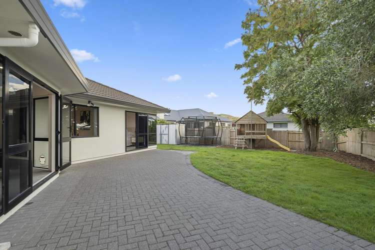 65 Basley Road Owhata_19