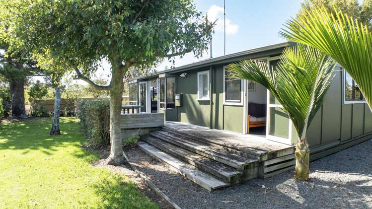 8 Katrin Place_2