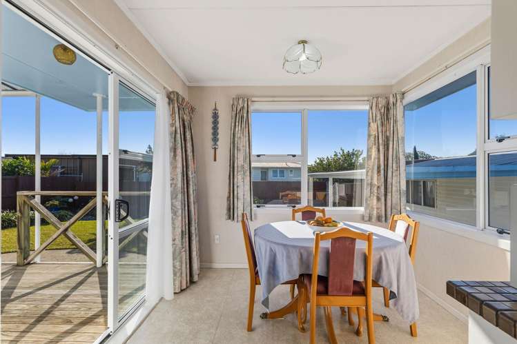 13 Kohekohe Place Pukete_11