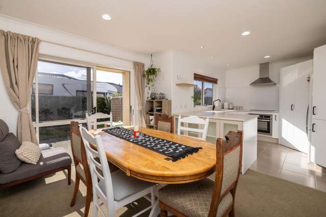 2/100 Millers Road Brookfield_4