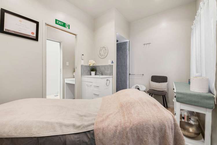 1 Liberty Crescent Beachlands_21