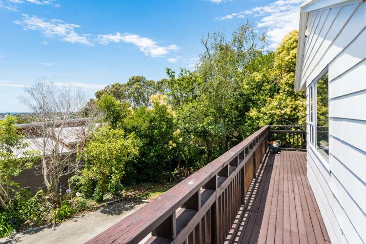 27 Hatherlow Street Glenfield_16