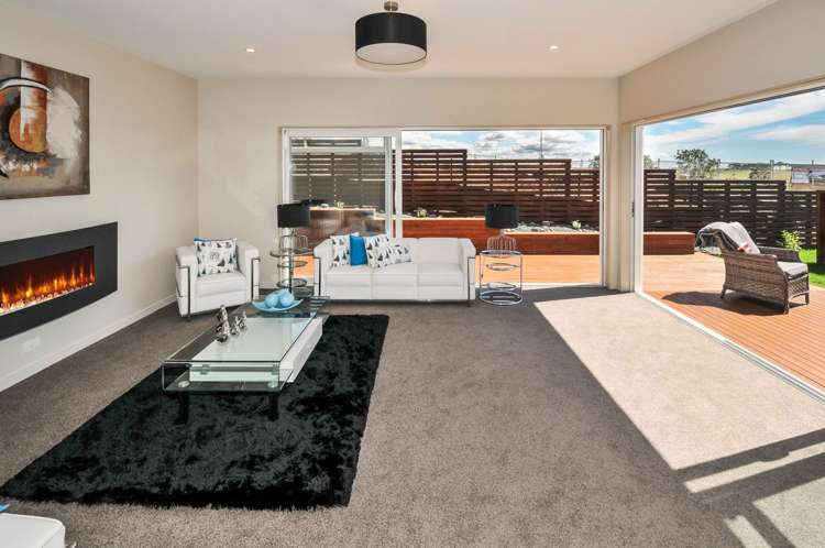 14 Greenlink Rise Long Bay_2
