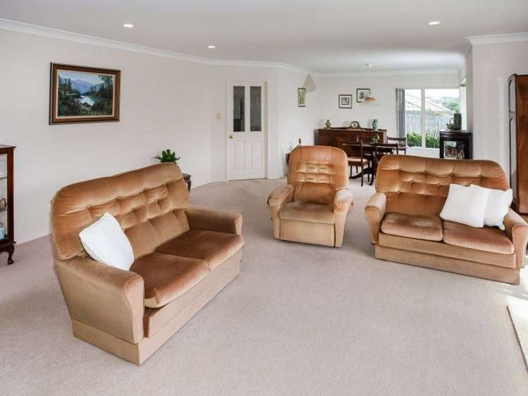 1/42 Stewart Gibson Place Manurewa_5