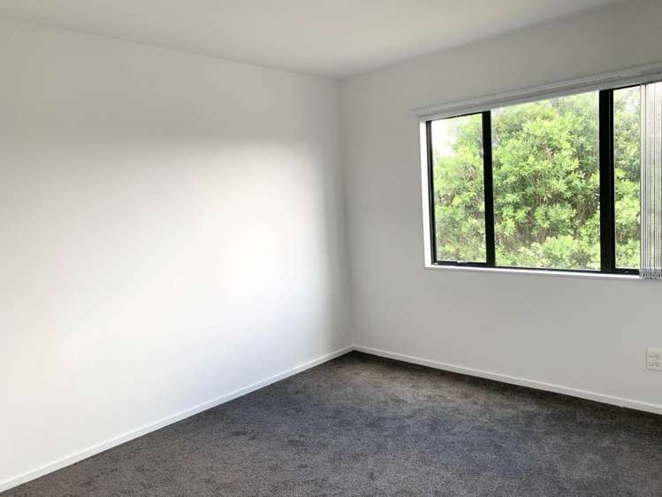 18/12 Ambrico Place New Lynn_5