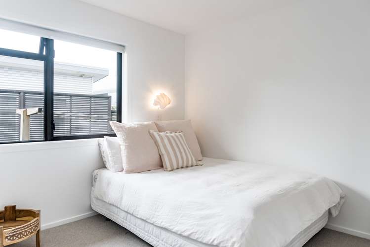 10C Long Street Raglan_7