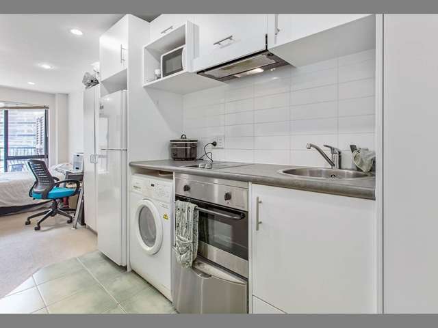 4c/23 Emily Place Auckland Central_3