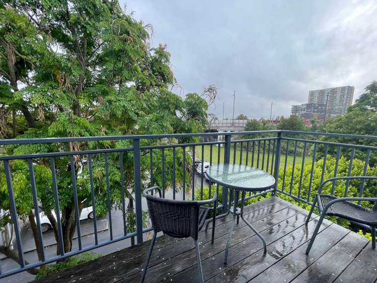 7/6 Ambrico Place New Lynn_10