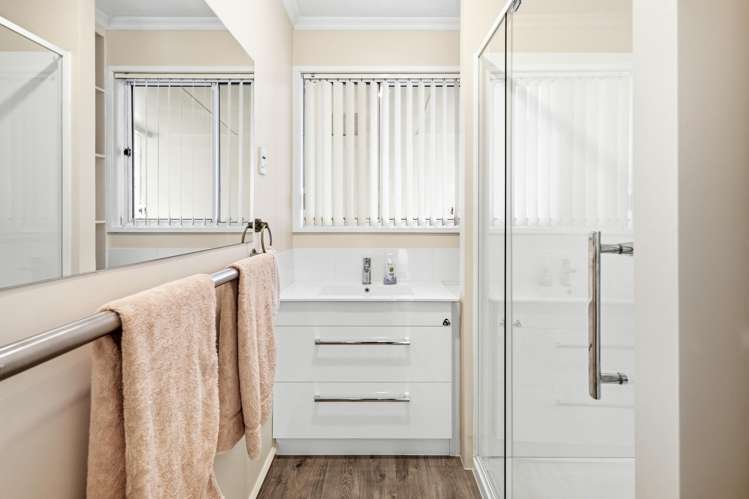 10 and 10a Cornwall Street Picton_14