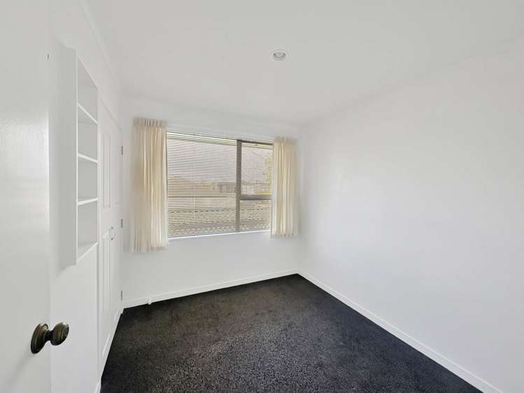 32A Hollywood Avenue Epsom_10
