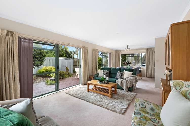 4 Dan Tori Place Orewa_5