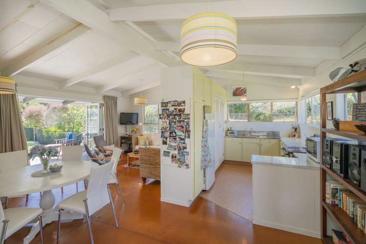 13 Wigmore Crescent Hahei_16