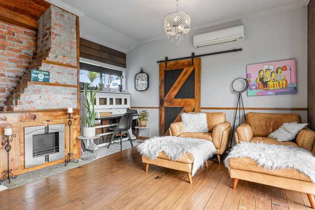 Country Charm & Full Of Character!