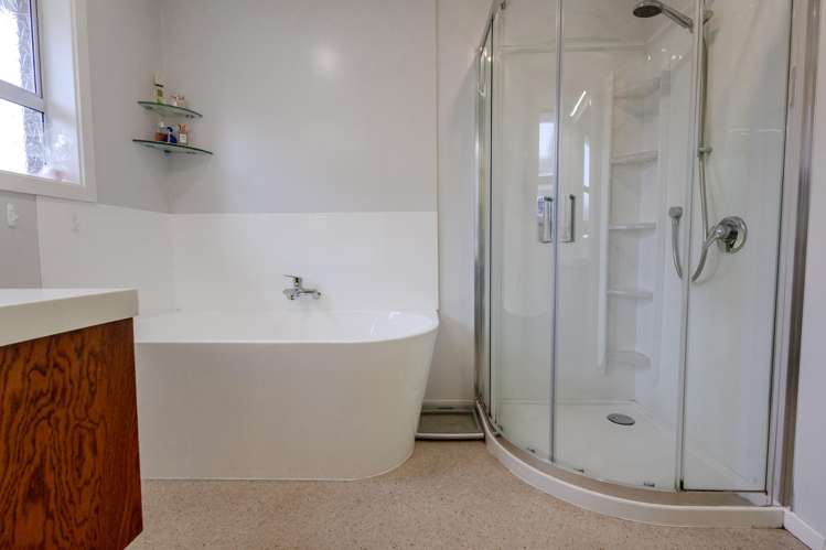 390 Robertson Road Harihari_13
