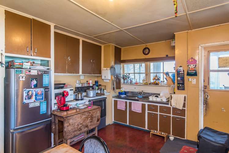 88 Raumati Road Raumati Beach_8