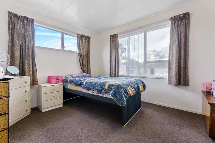 23 Redcrest Avenue Red Hill_8