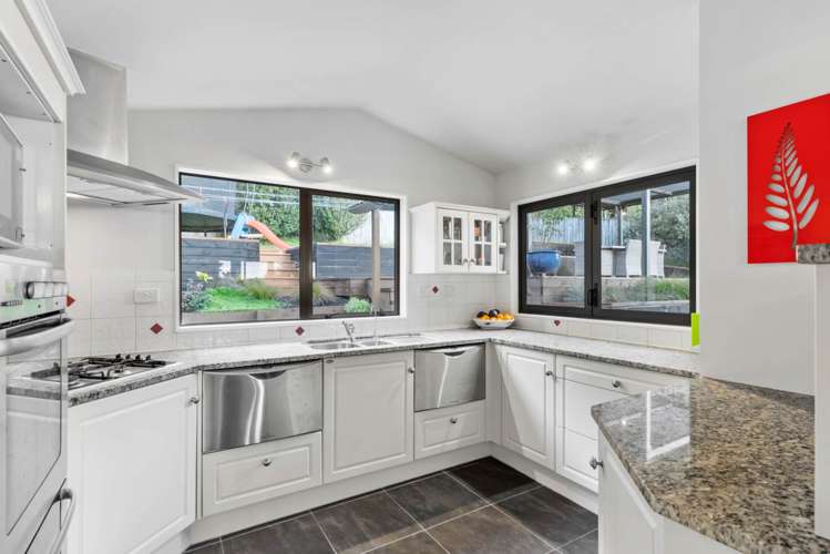 5 Cromwell Place Pukekohe_13