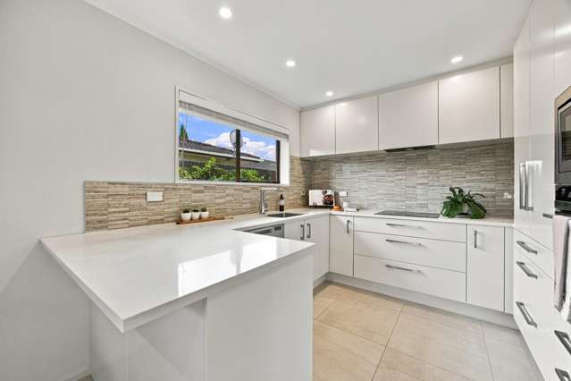 2/82 Florence Avenue Orewa_3