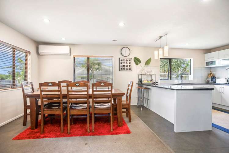 103b Roberts Road Te Atatu South_9