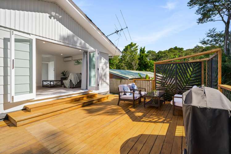 84 Helena Street Massey_14