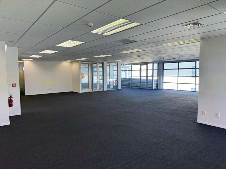 15B Leslie Hills Drive City Centre_5