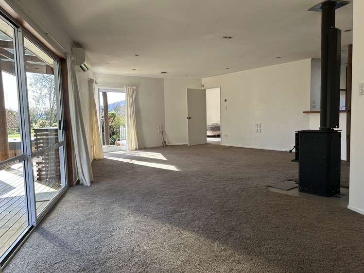 46 Park Avenue Takaka_3