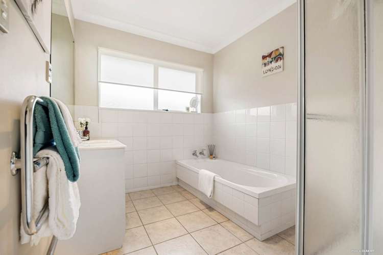 1 Putter Place Golflands_13