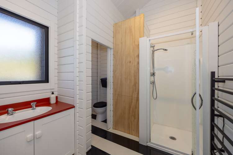 64 Beacon Point Road Wanaka_5