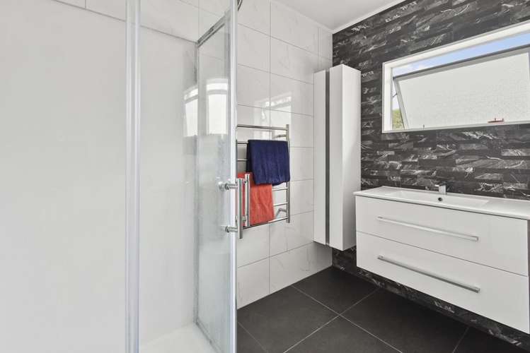 43 Eddowes Street Manurewa_12