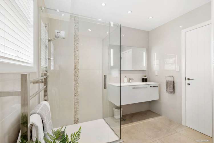 872 Whangaparaoa Road Manly_7