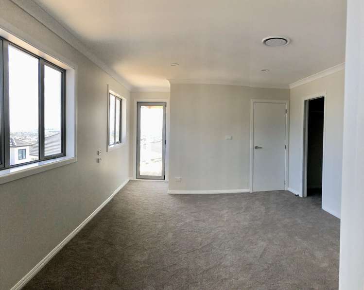 11 Aklander Rise Flat Bush_13