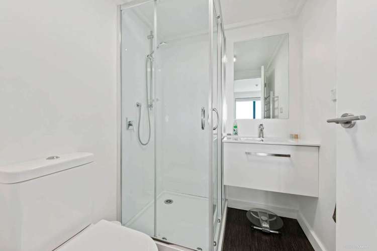 624/38 McCrae Way New Lynn_11