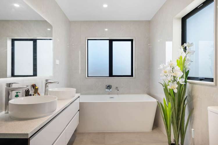 72 Charlestown Drive Flat Bush_18