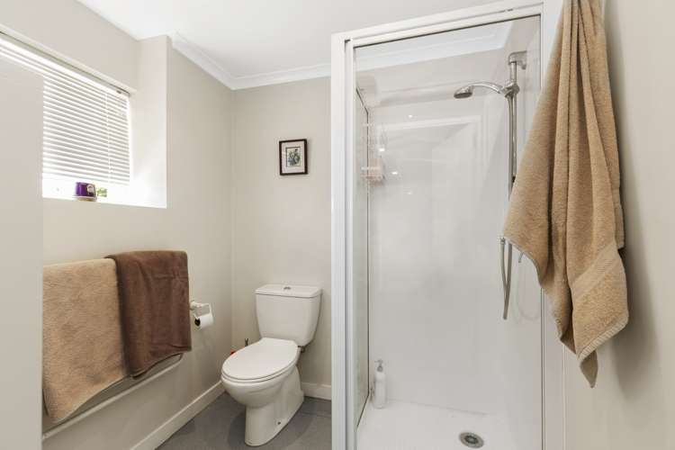 54 Collins Avenue Tawa_15